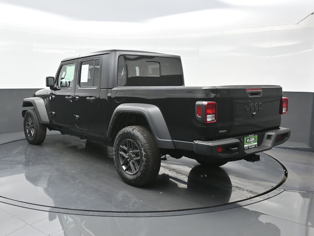 Used 2021 Jeep Gladiator Sport Truck Crew Cab