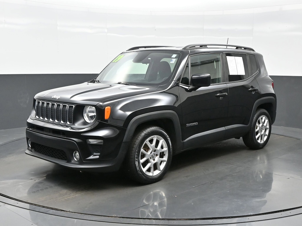 Used 2019 Jeep Renegade Latitude FWD SUV