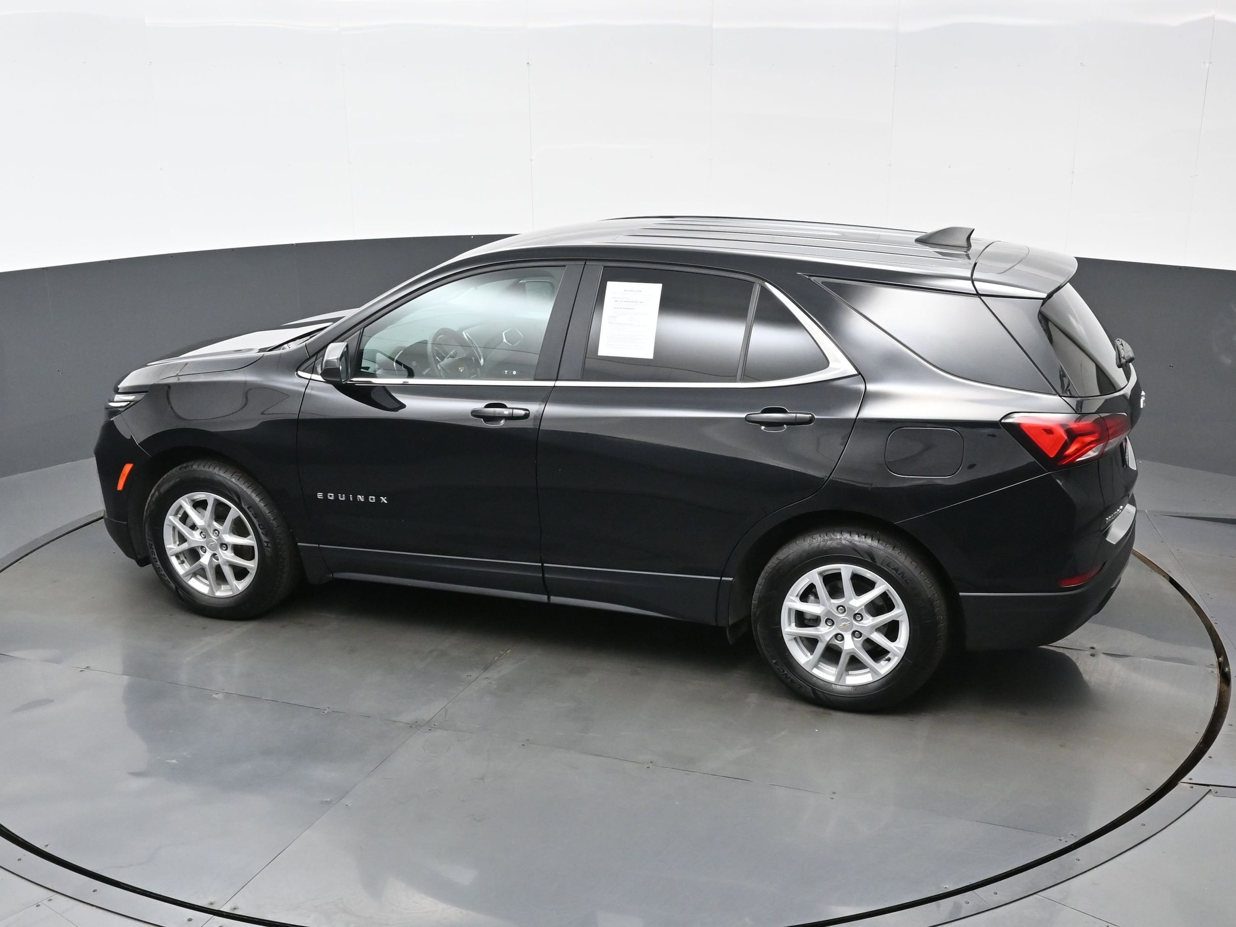 2022 Chevrolet Equinox LT - Photo 34