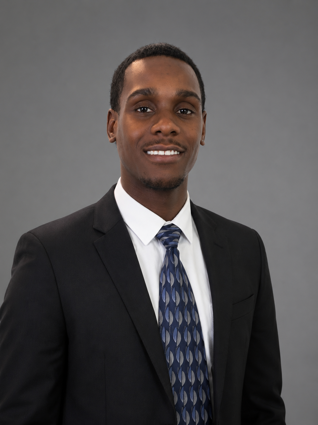Staff member Jaylen C. from ID_b8322980bea9