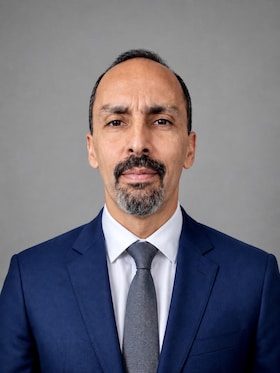 Staff member Raul A from ID_7570a4