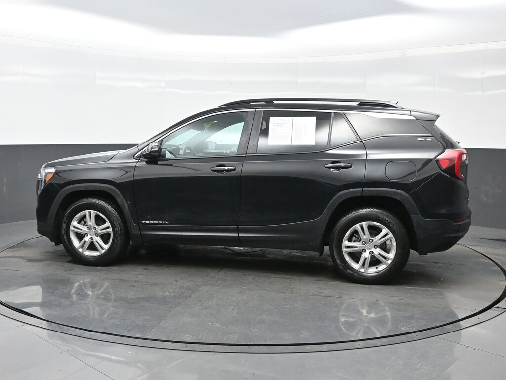 Used 2022 GMC Terrain SLE SUV