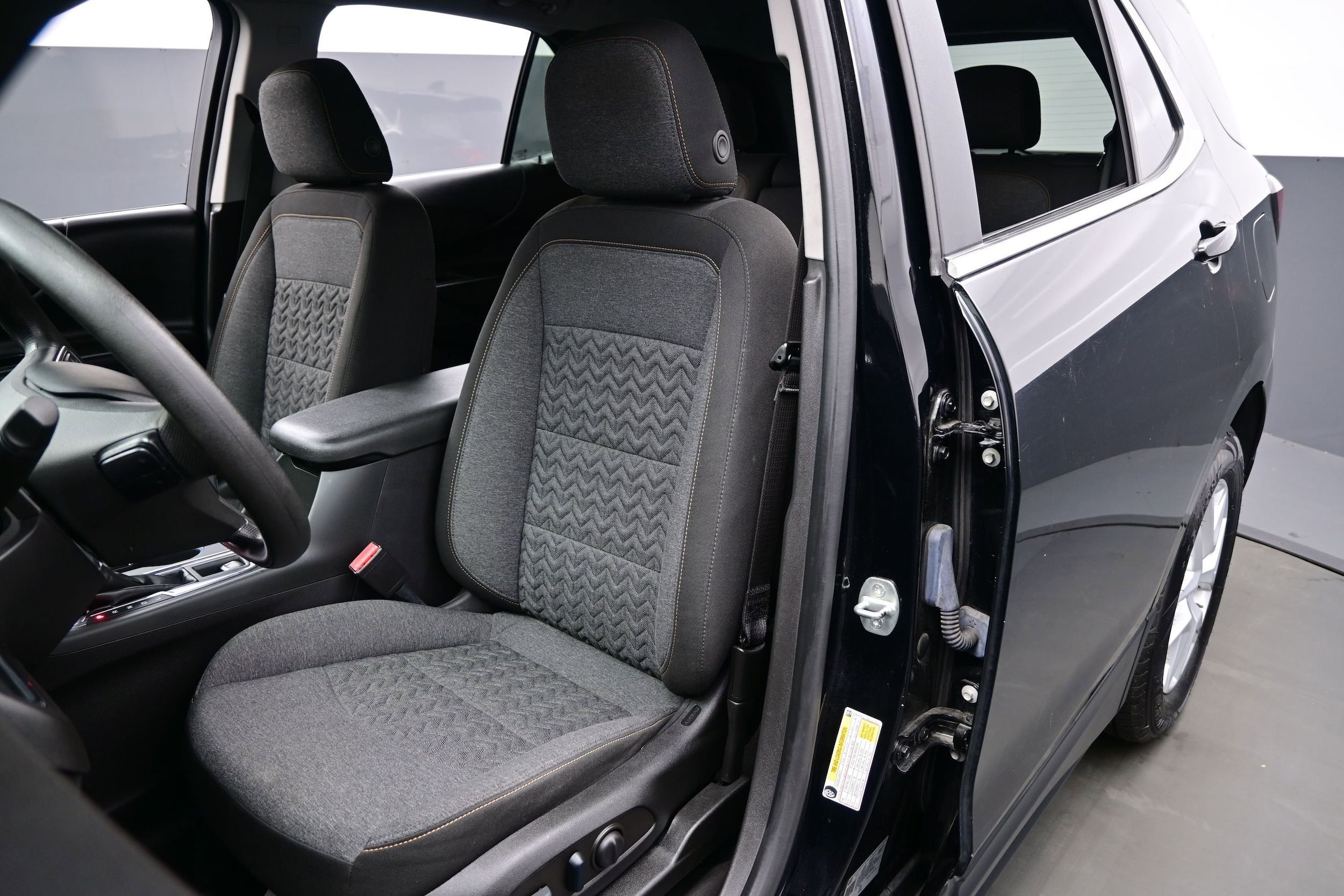 2022 Chevrolet Equinox LT - Photo 12