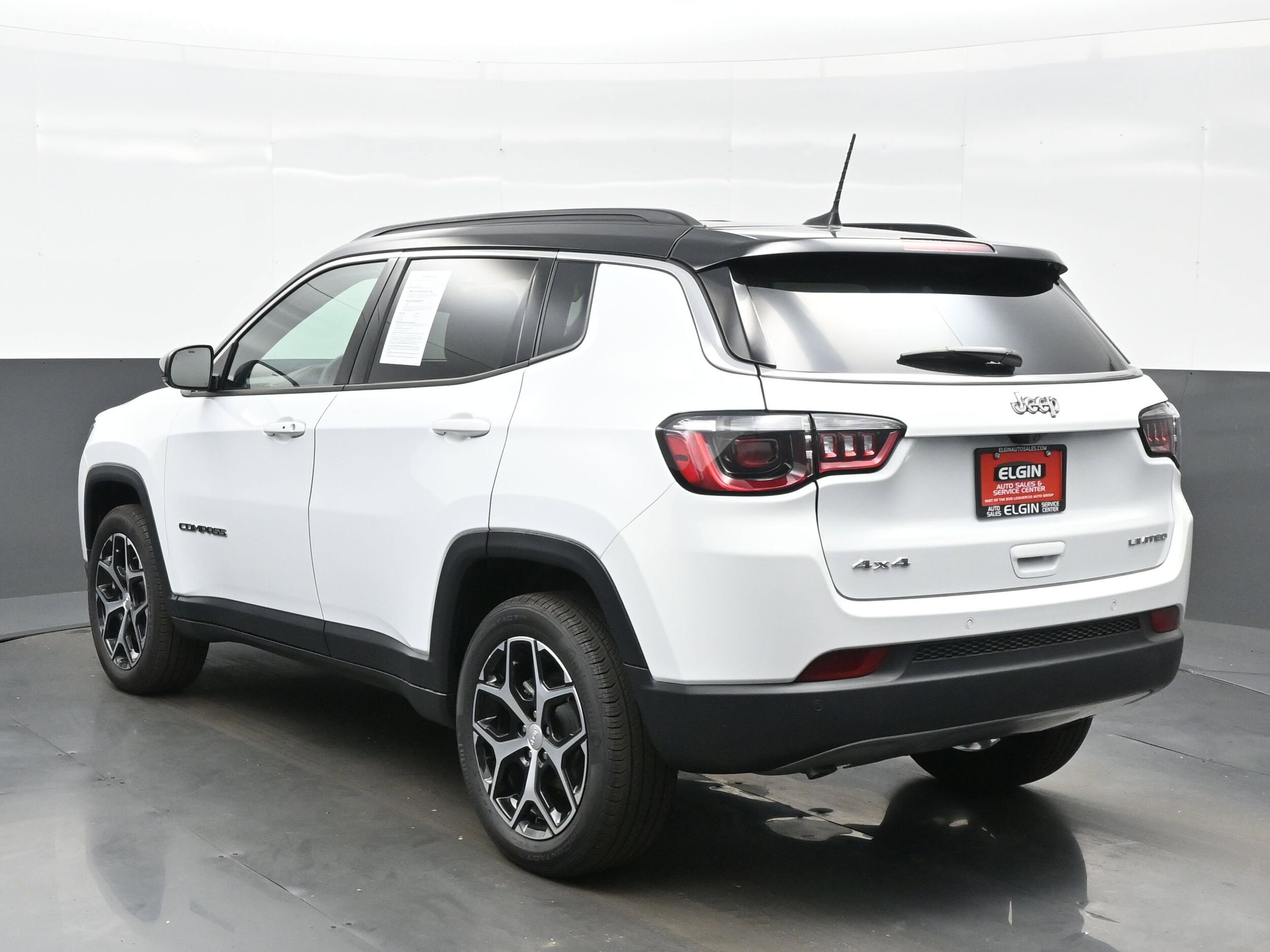 2024 Jeep Compass Limited photo 2