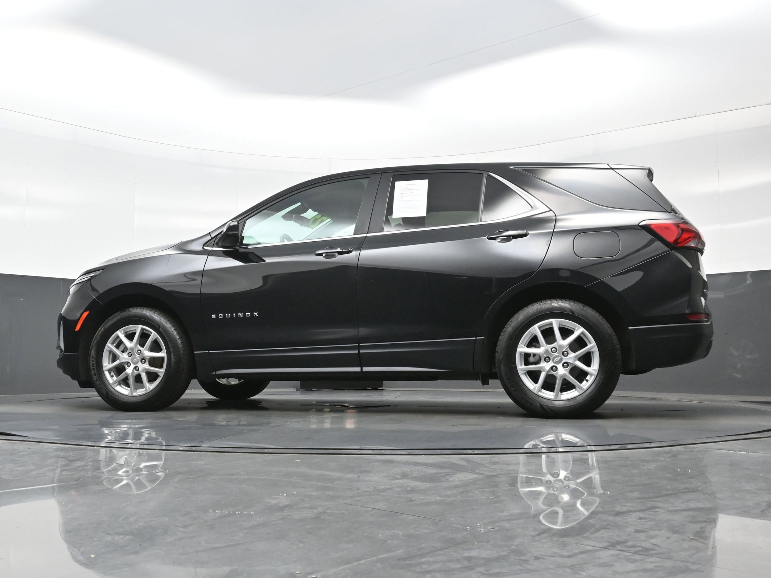 2022 Chevrolet Equinox LT - Photo 27