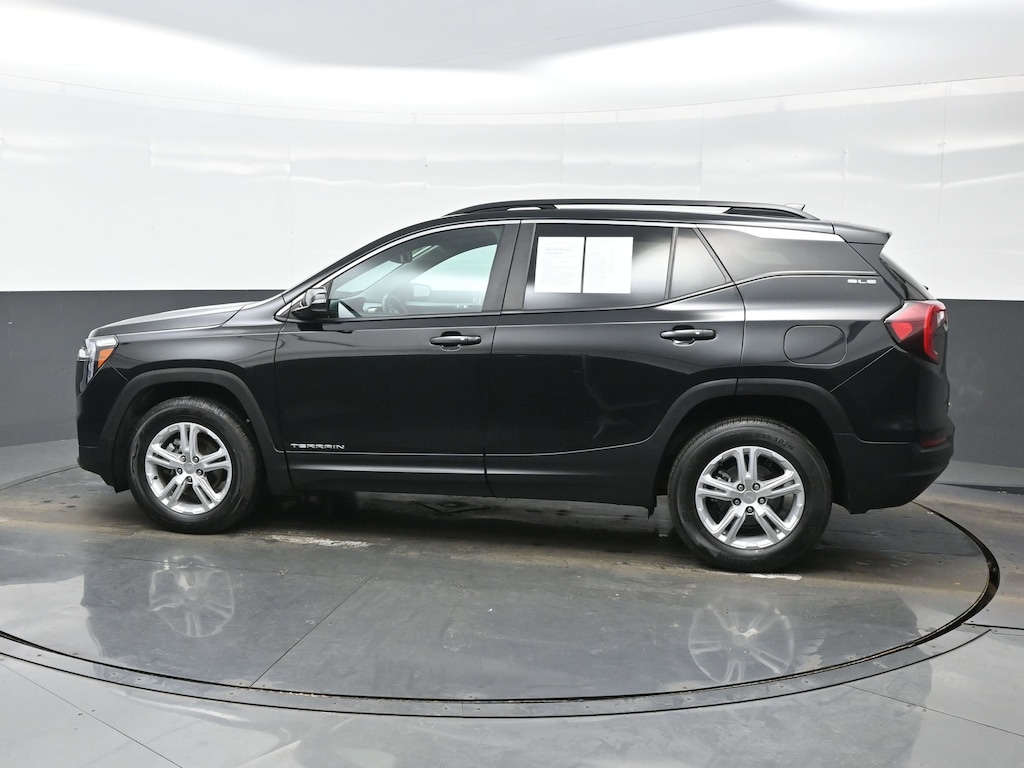 Used 2022 GMC Terrain SLE SUV