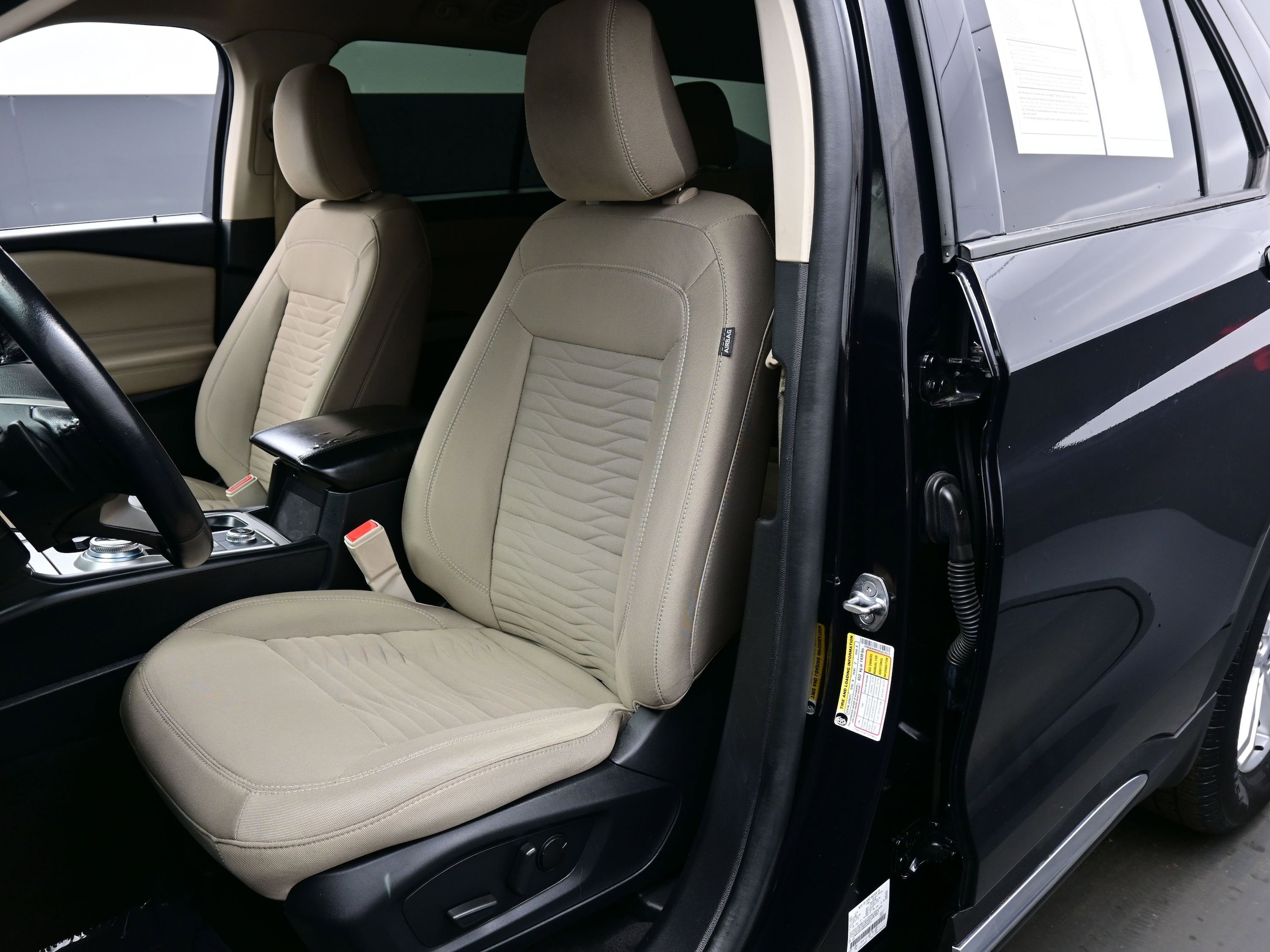 2021 Ford Explorer XLT - Photo 13