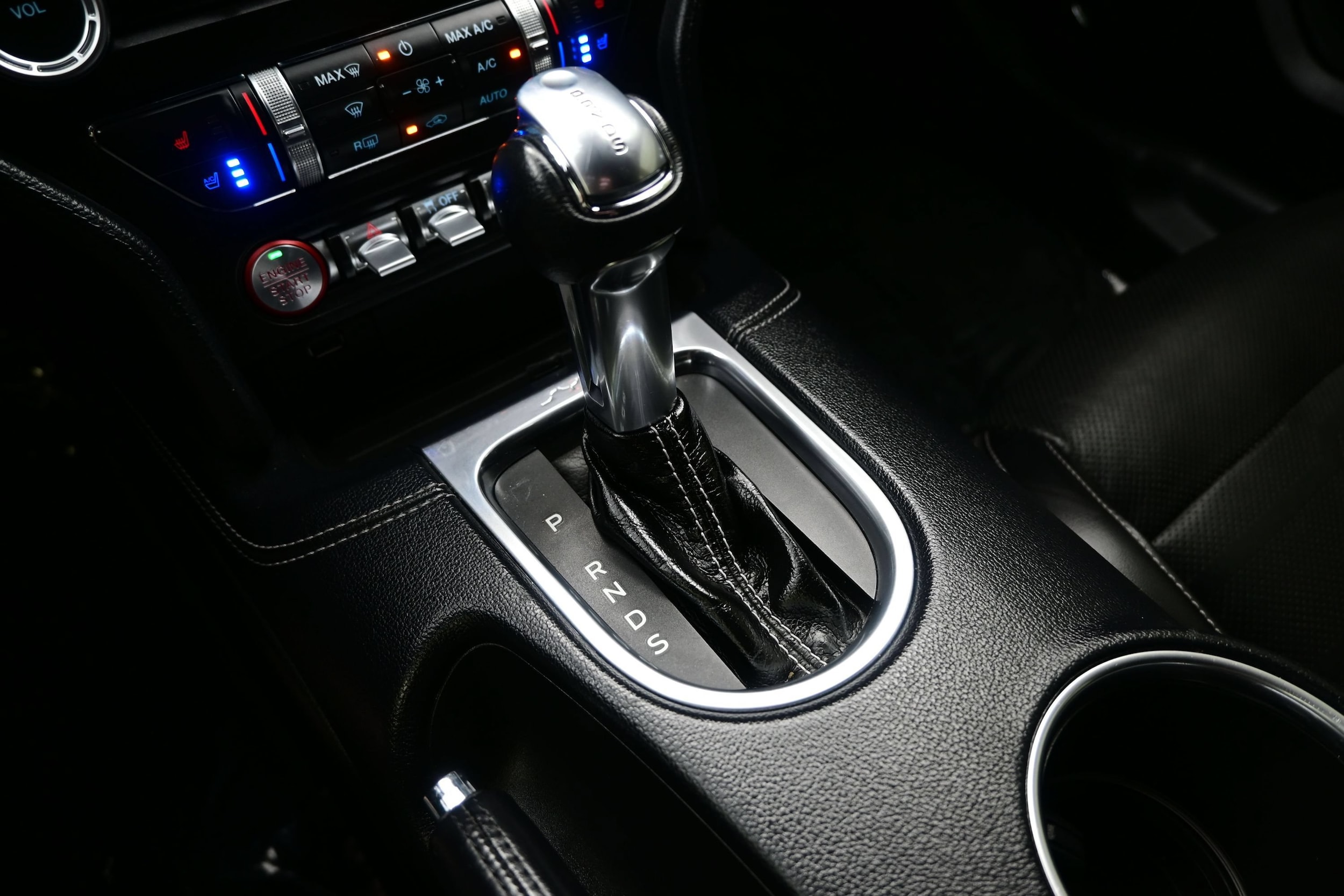 2022 Ford Mustang GT Premium - Photo 22