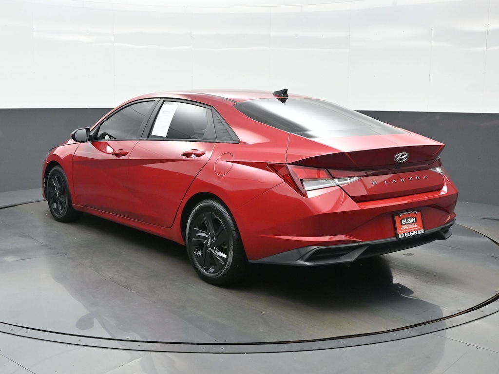 Used 2023 Hyundai Elantra SEL Sedan