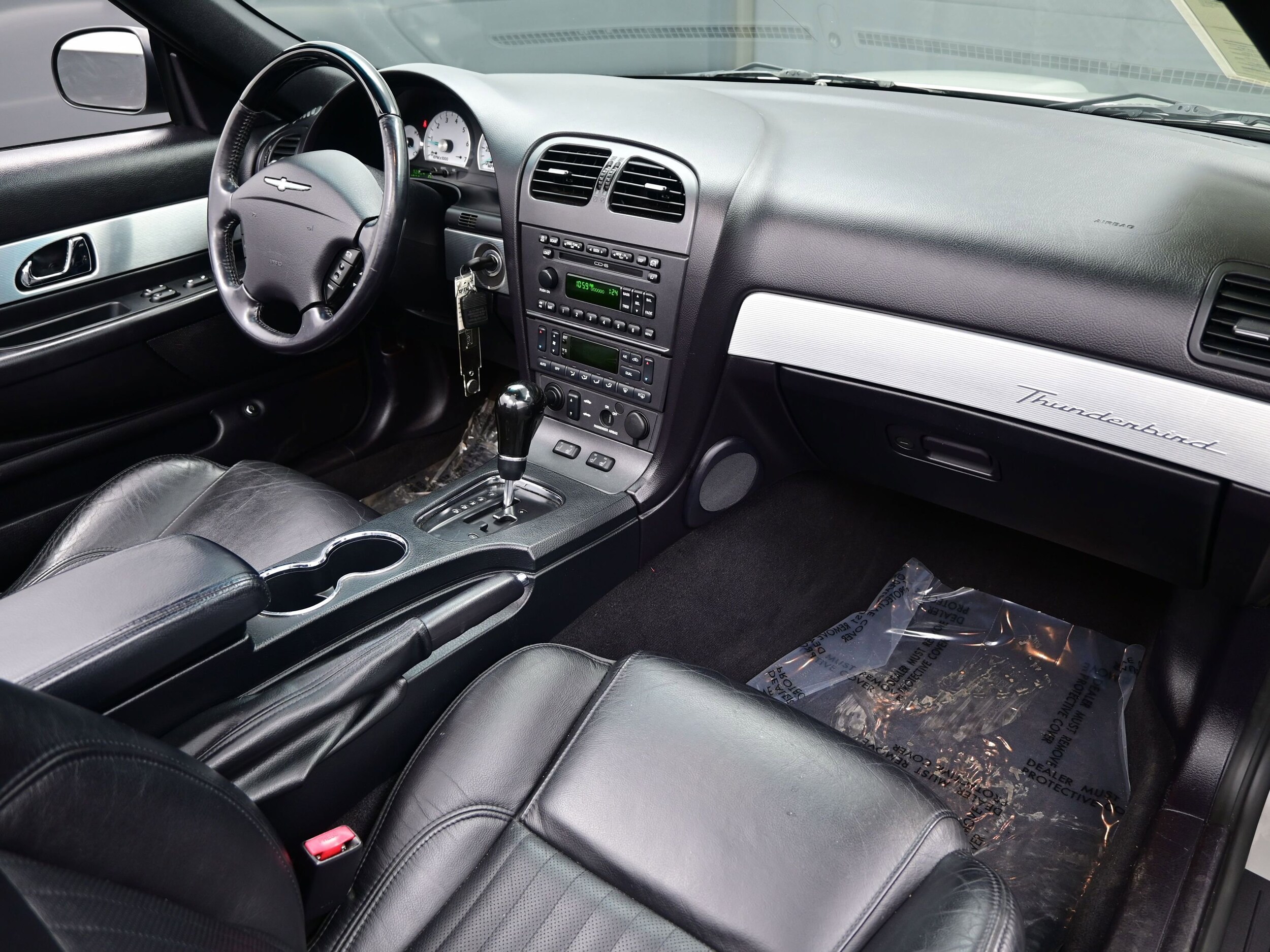 2004 Ford Thunderbird Deluxe - Photo 14