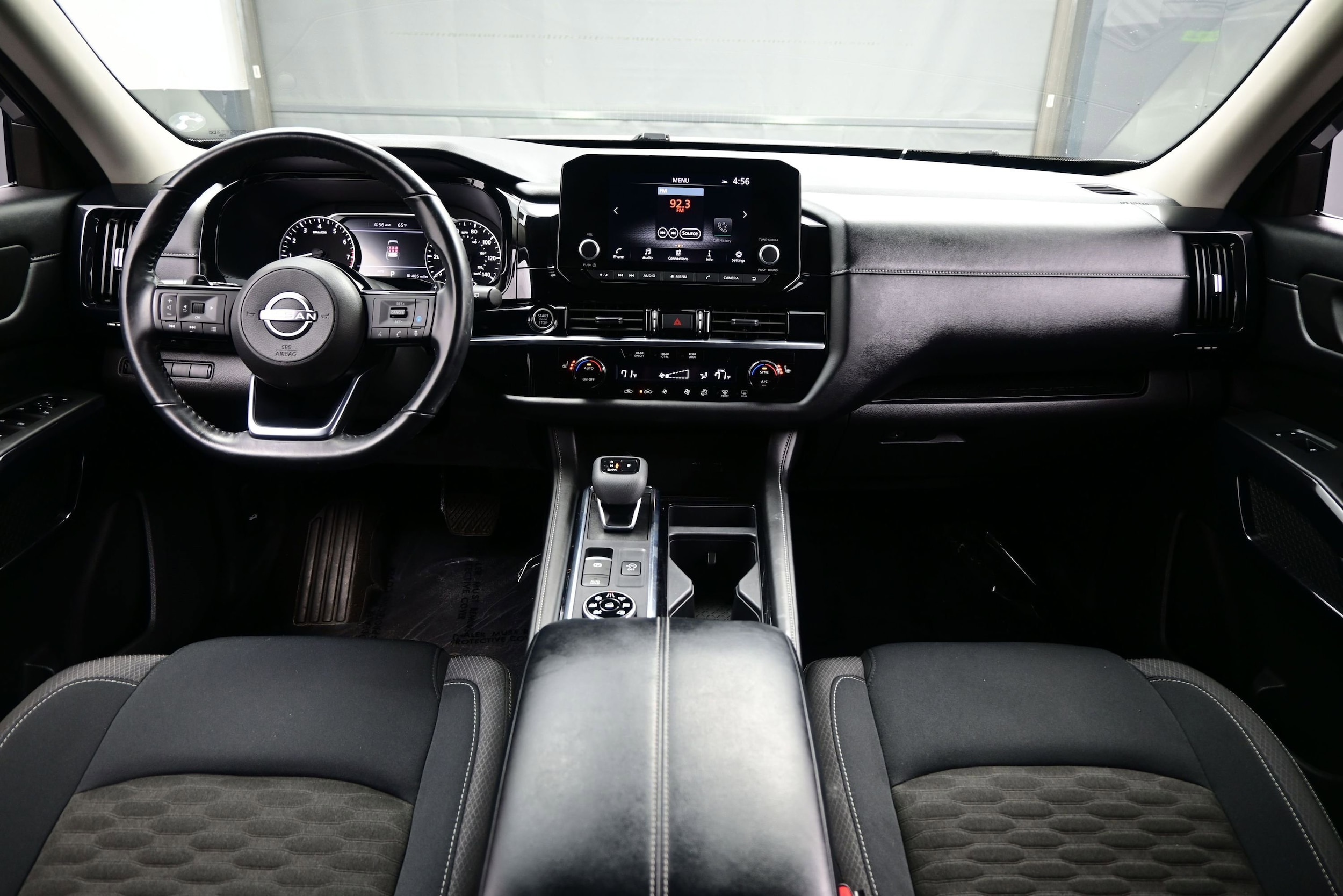2023 Nissan Pathfinder SV - Photo 18