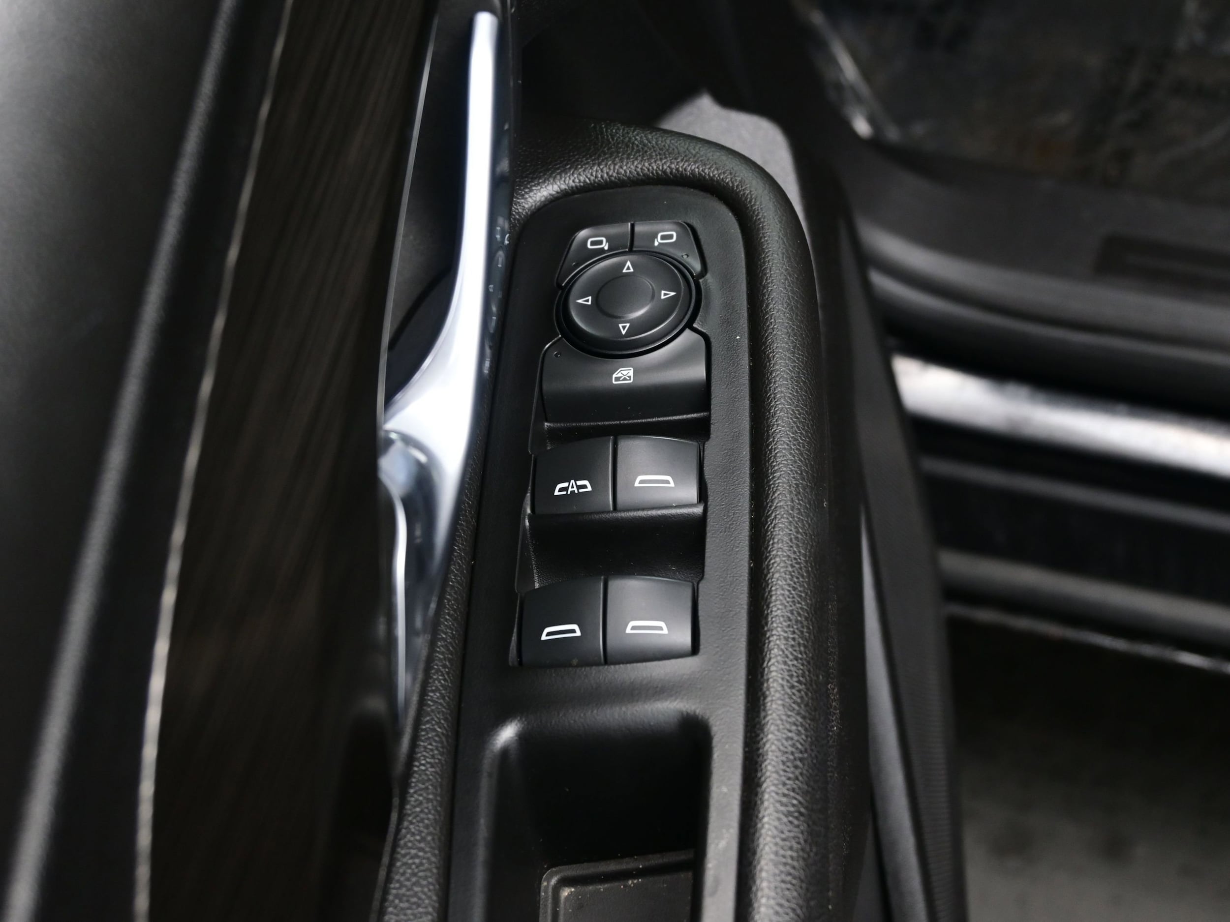 2022 GMC Terrain SLE - Photo 10