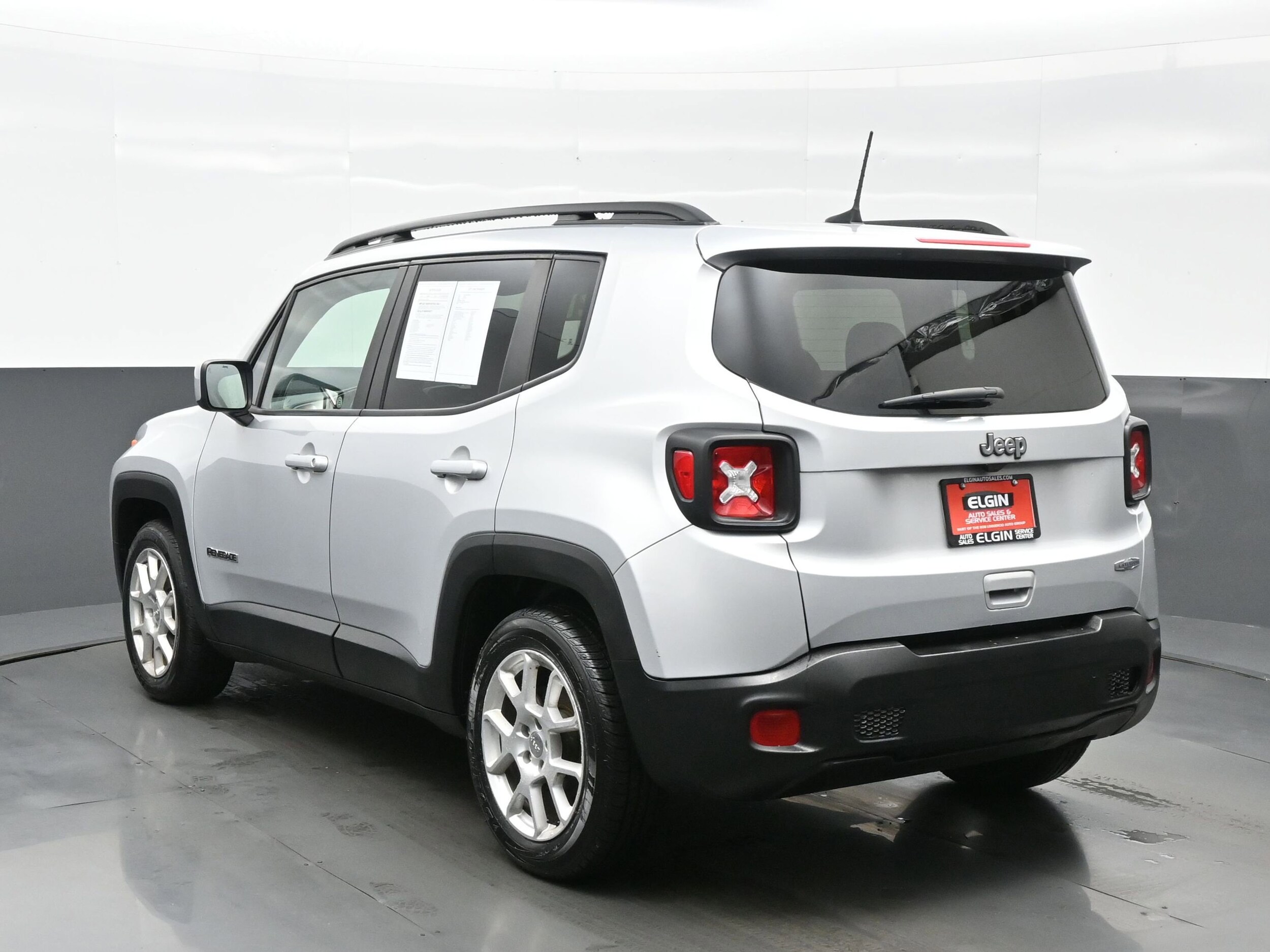 2021 Jeep Renegade Latitude photo 4