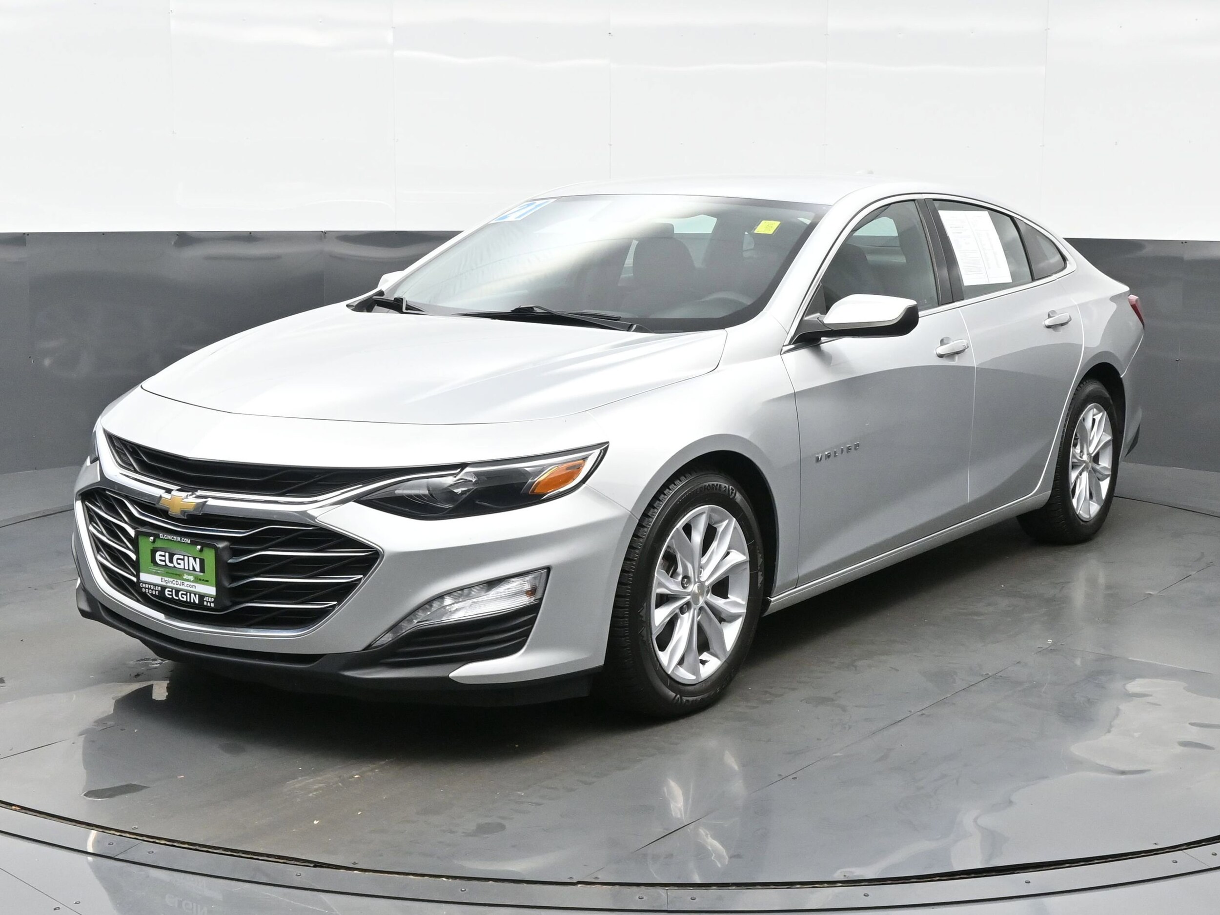 2021 Chevrolet Malibu 1LT photo 2