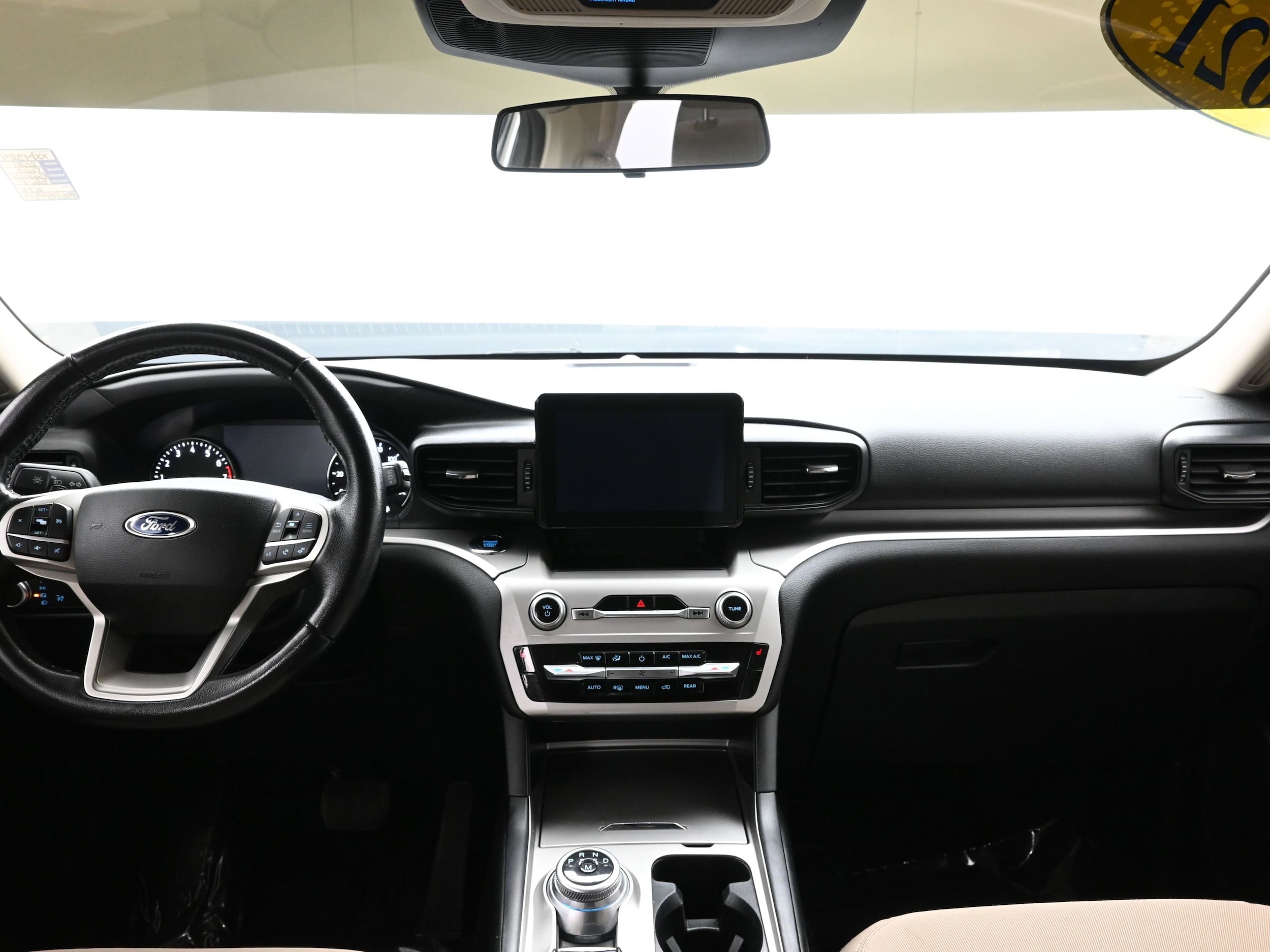 2021 Ford Explorer XLT - Photo 18