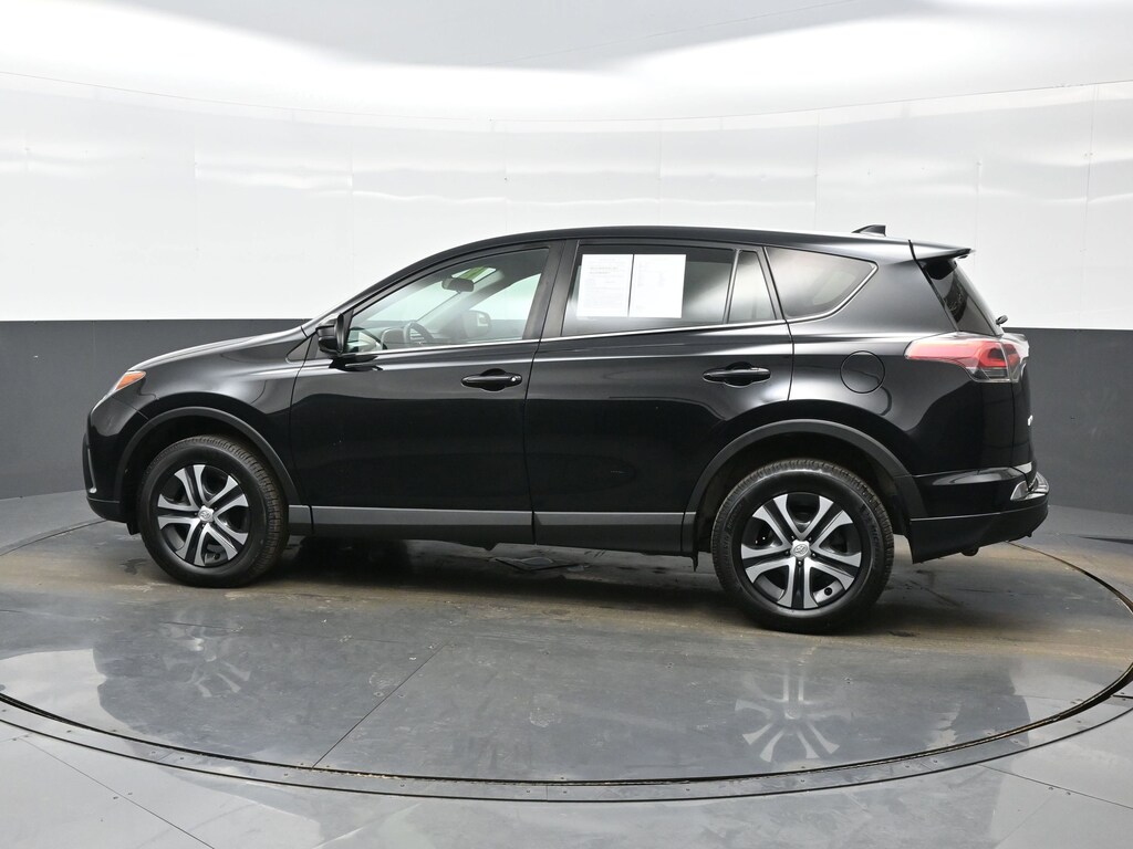 Used 2018 Toyota RAV4 LE SUV