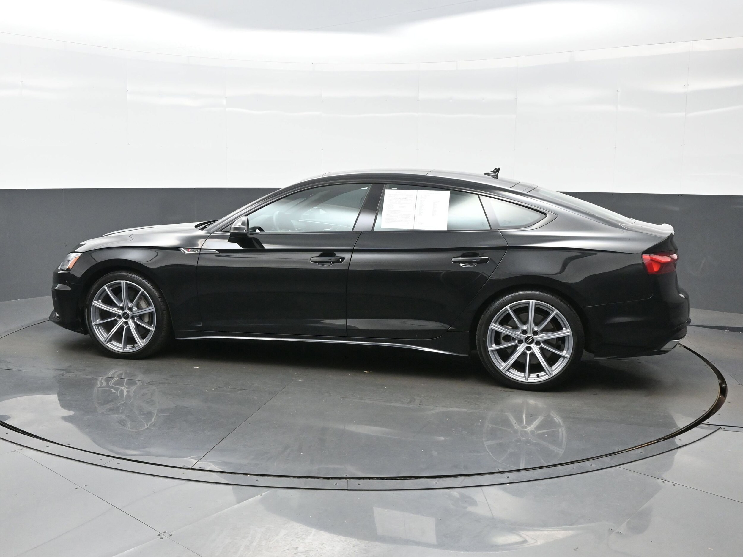 2025 Audi A5 45 S line Premium photo 3