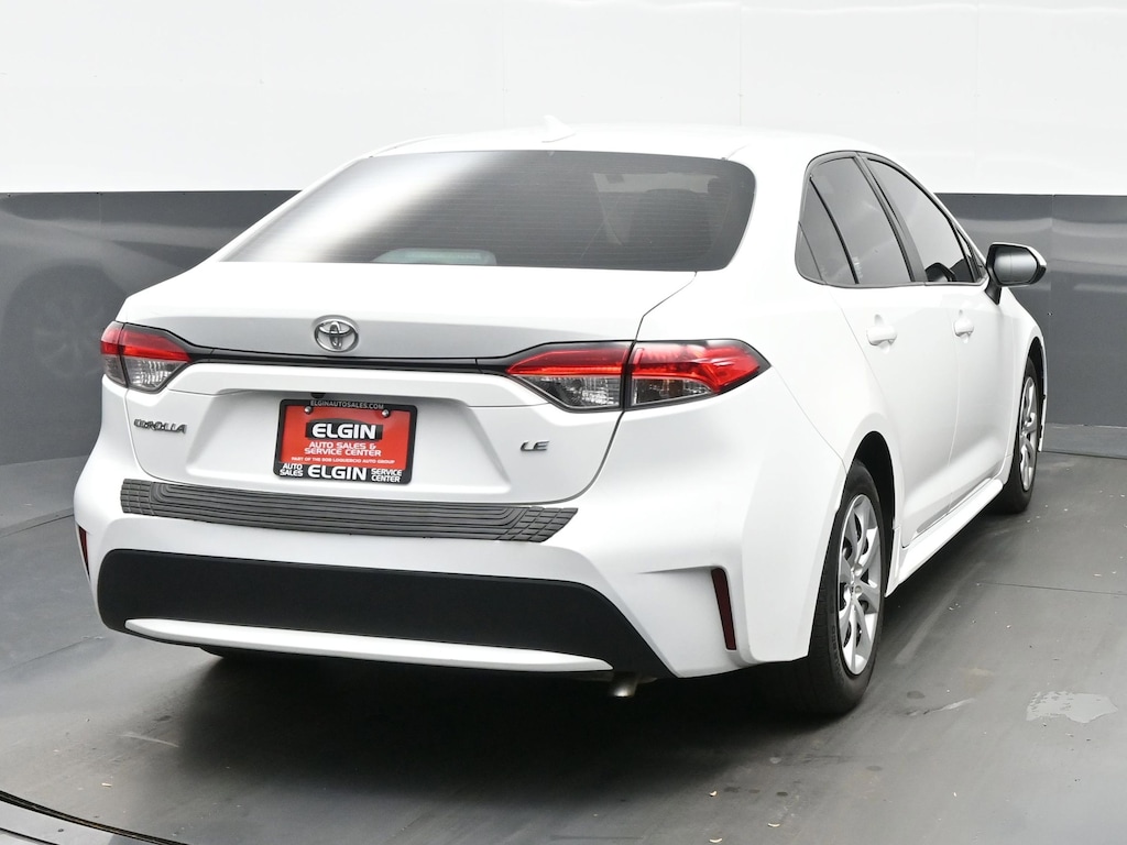 Used 2021 Toyota Corolla LE Sedan