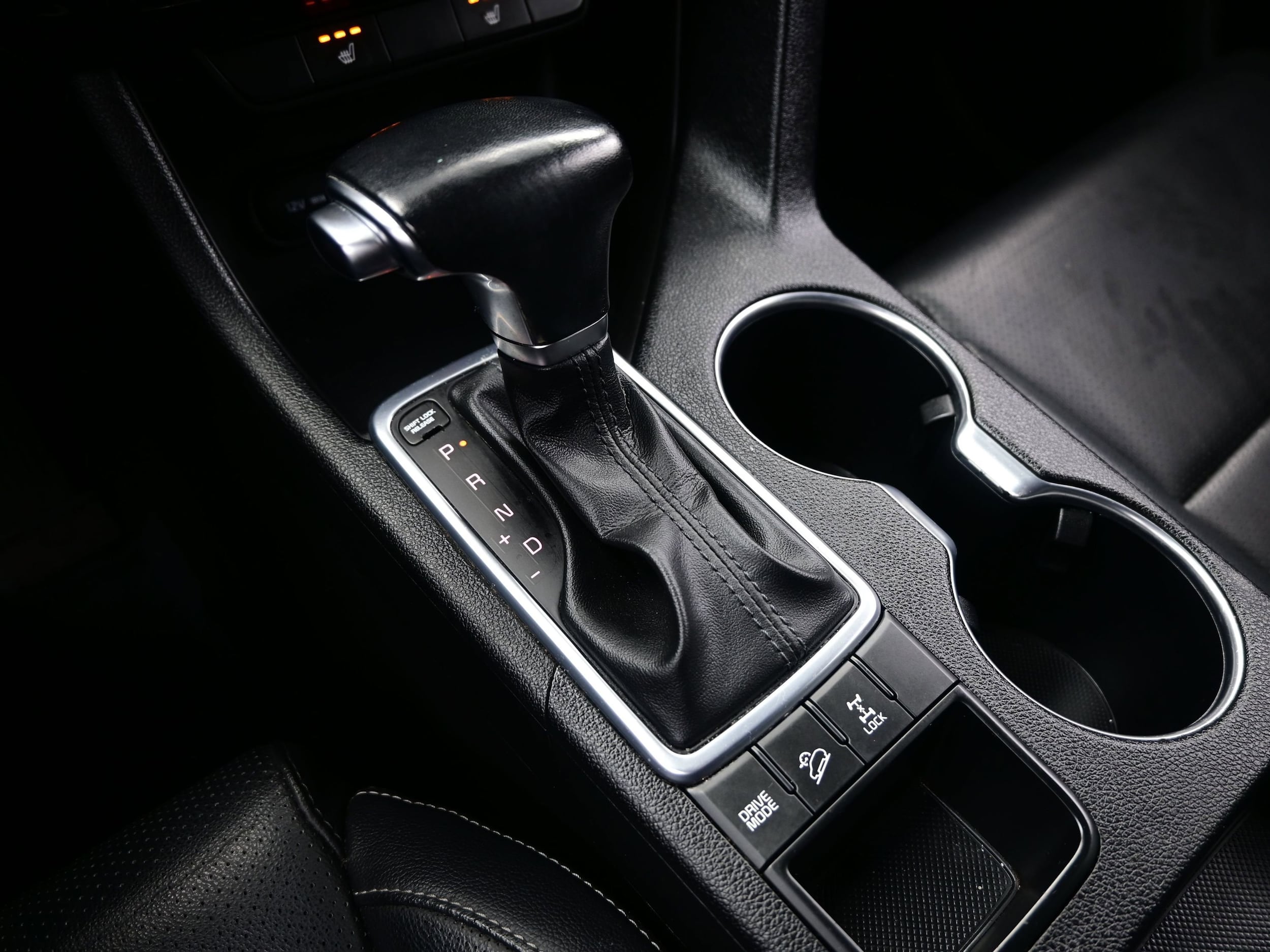 2020 Kia Sportage EX - Photo 22