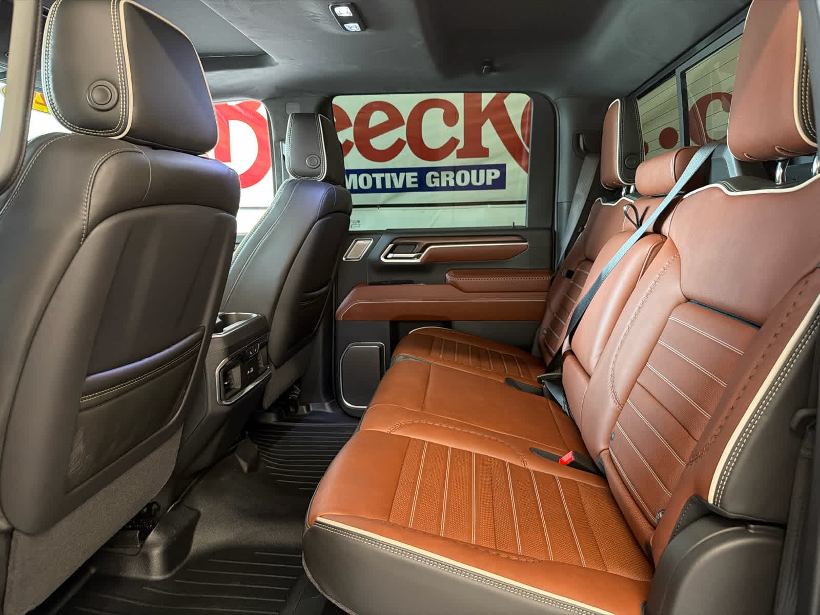 2026 GMC Sierra 2500HD Denali Ultimate - Photo 24