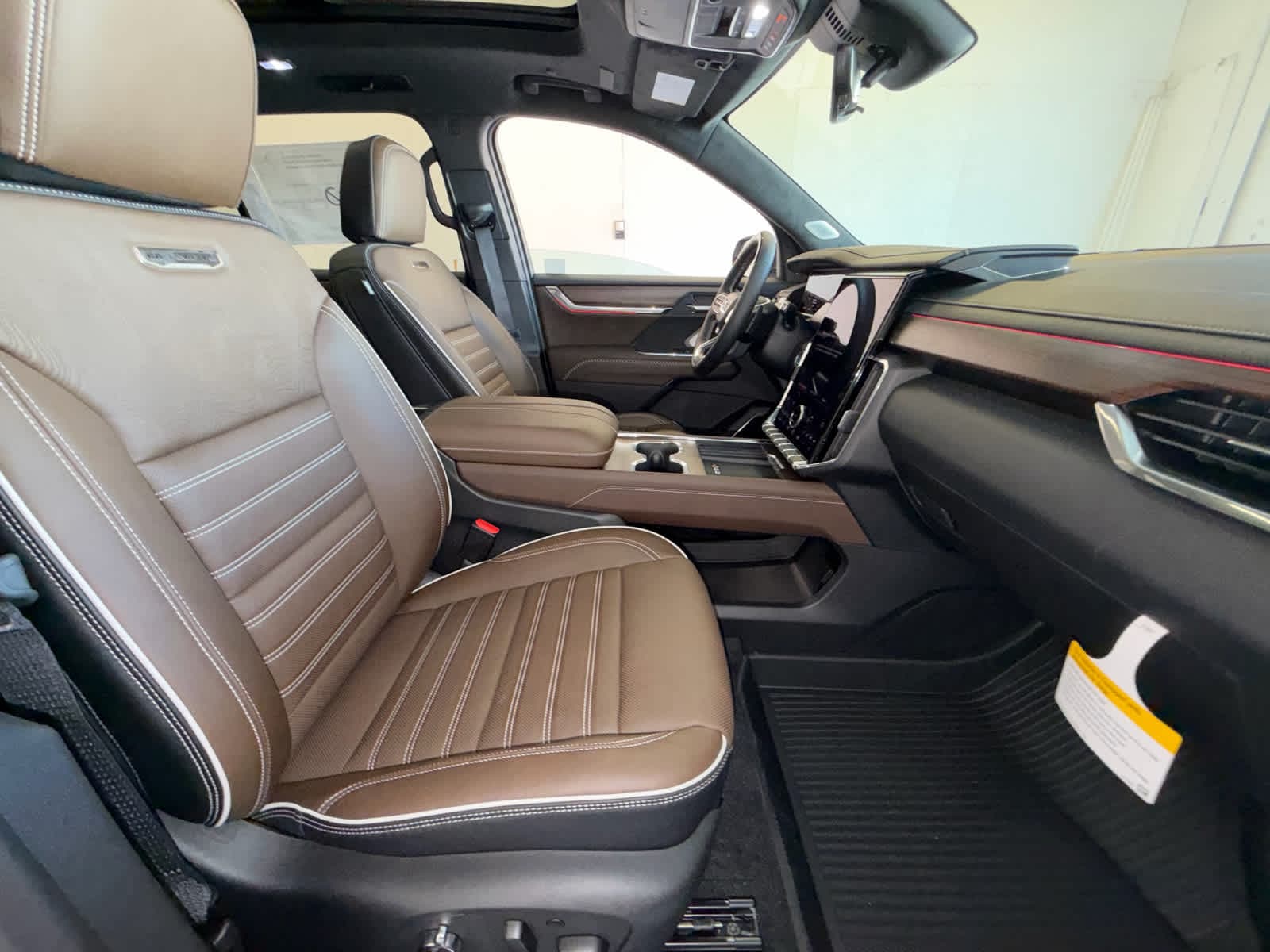 2027 GMC Acadia Denali Ultimate - Photo 26