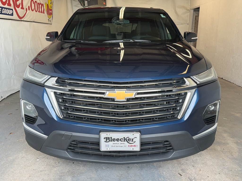 Used 2023 Chevrolet Traverse LT Cloth SUV