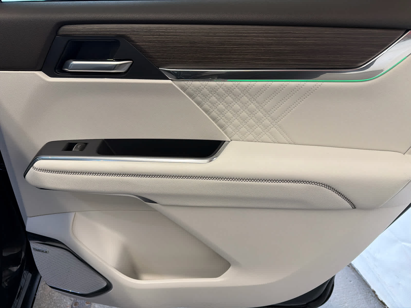 2026 GMC Acadia Denali - Photo 37