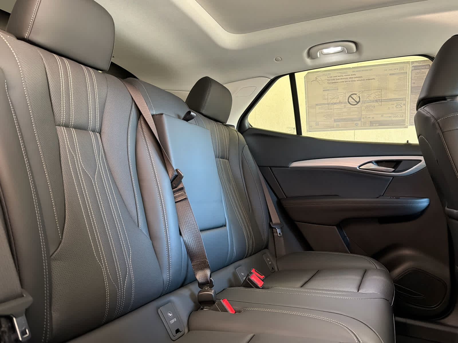 2026 Buick Envision Avenir - Photo 37