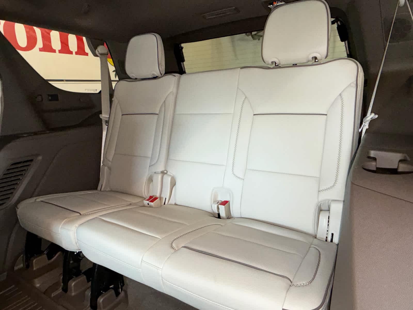 2026 GMC Yukon Denali - Photo 24