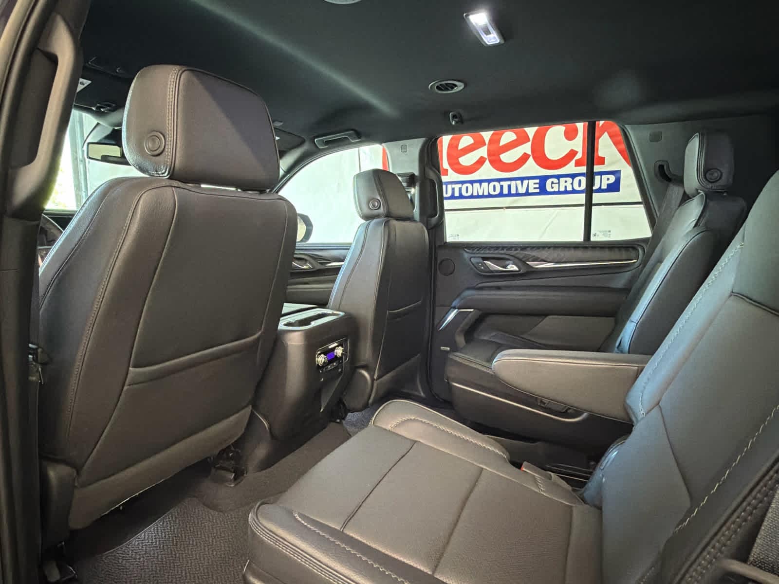 2024 GMC Yukon Denali - Photo 24