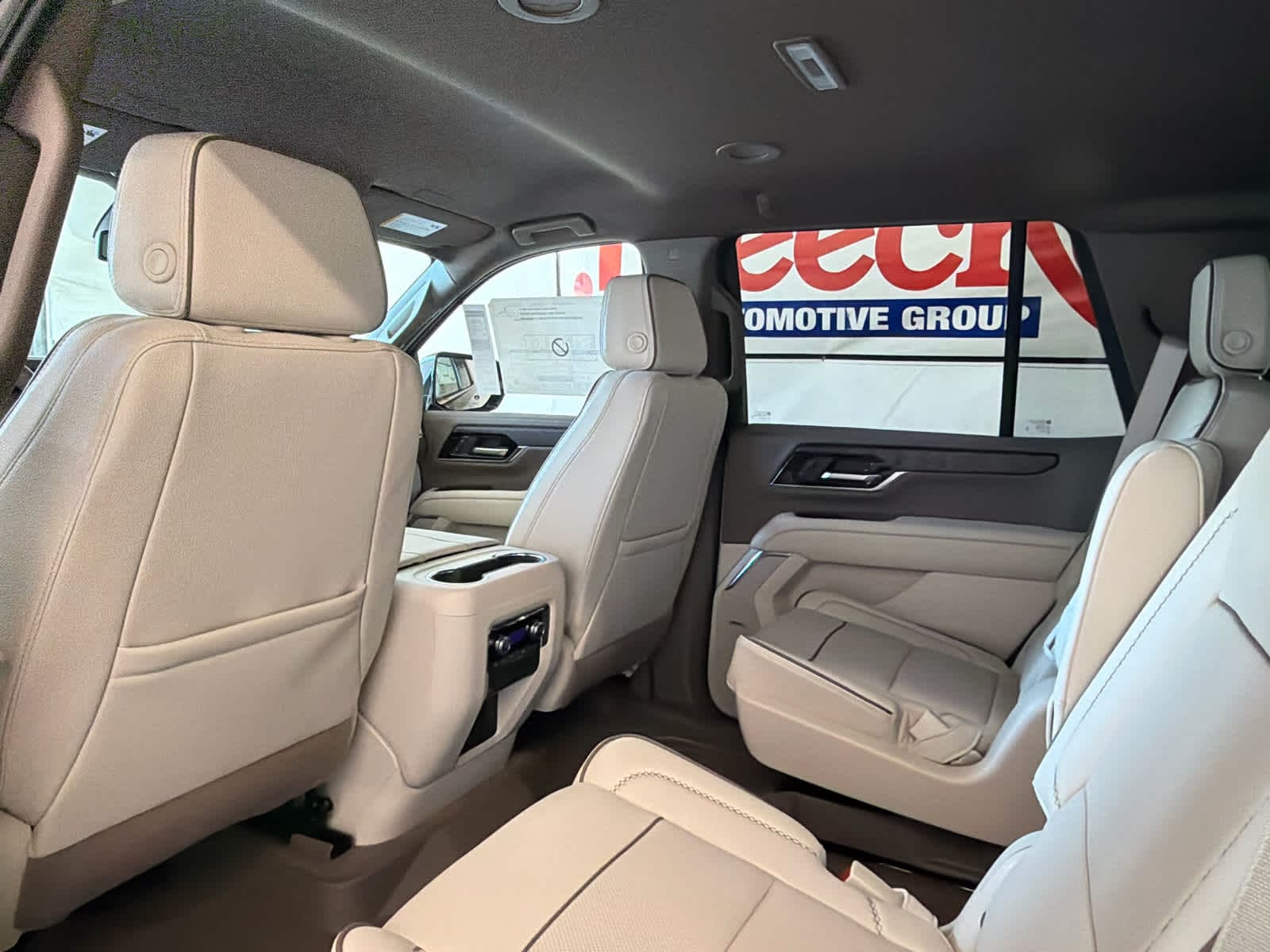 2026 GMC Yukon Denali - Photo 22