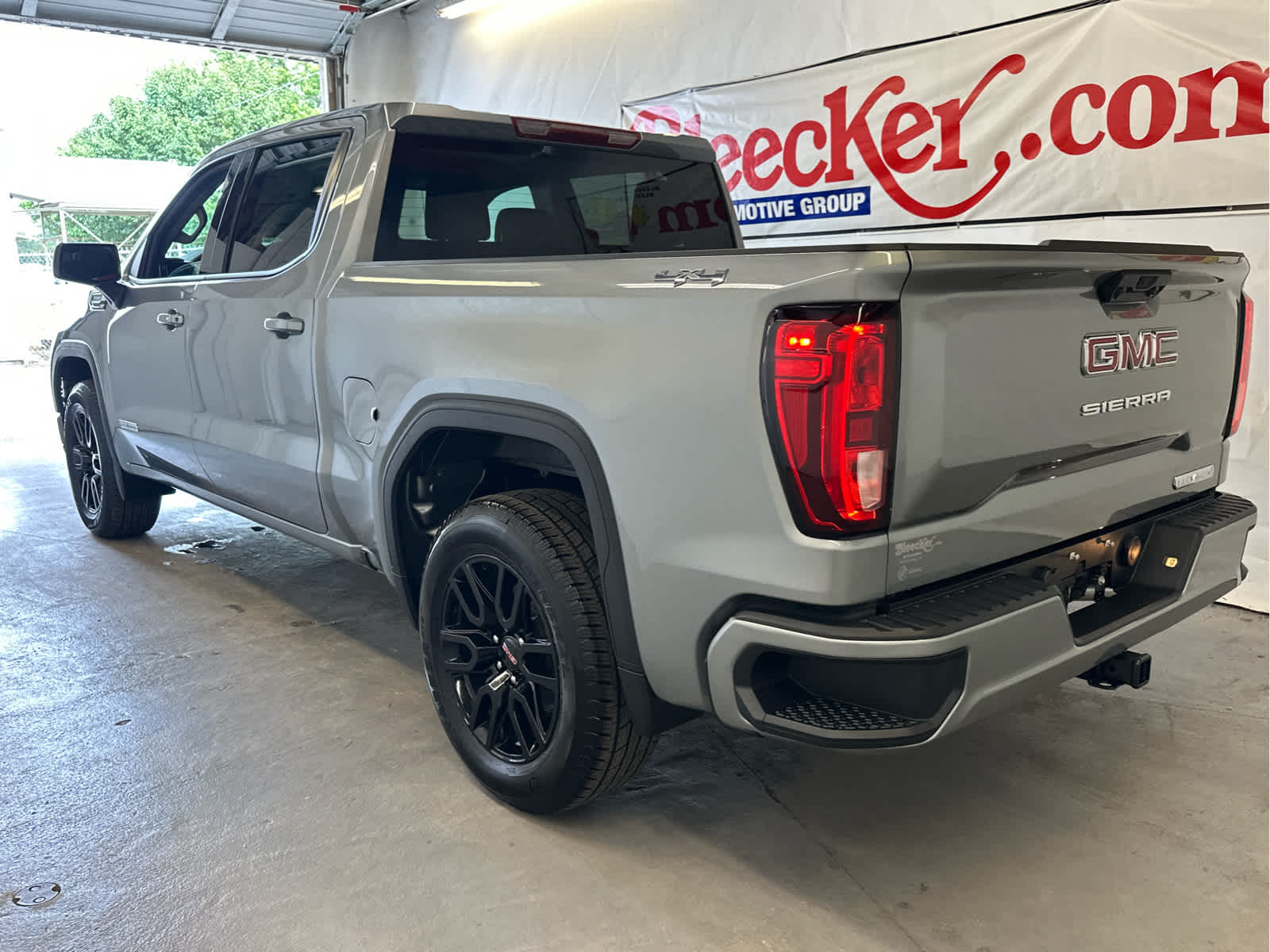 2026 GMC Sierra 1500 Elevation - Photo 8