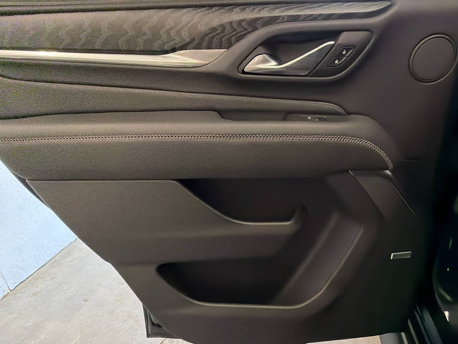 2024 GMC Yukon Denali - Photo 28