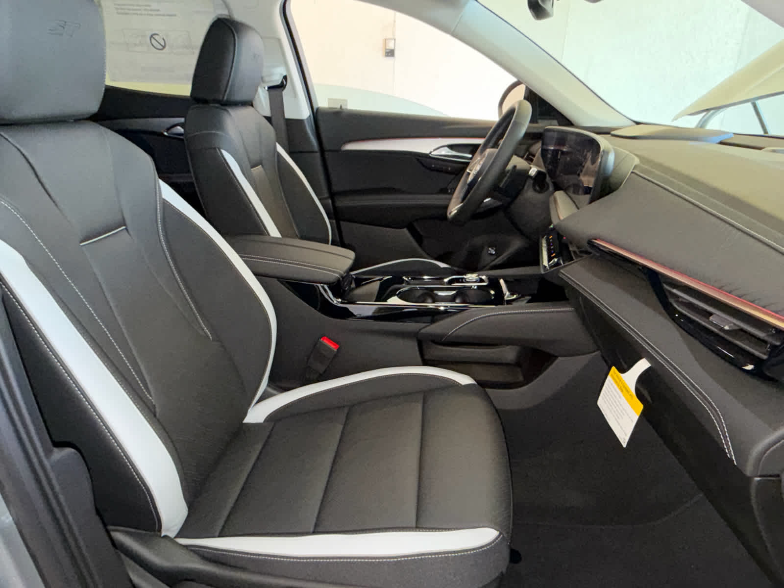 2026 Buick Envision Sport Touring - Photo 28