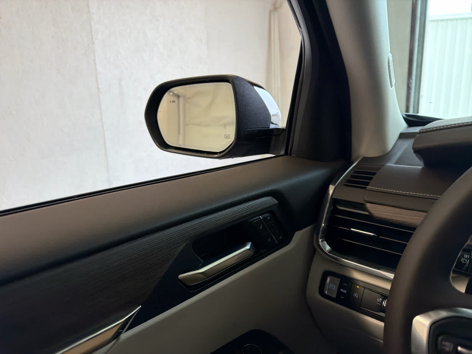 2026 GMC Acadia Denali - Photo 48
