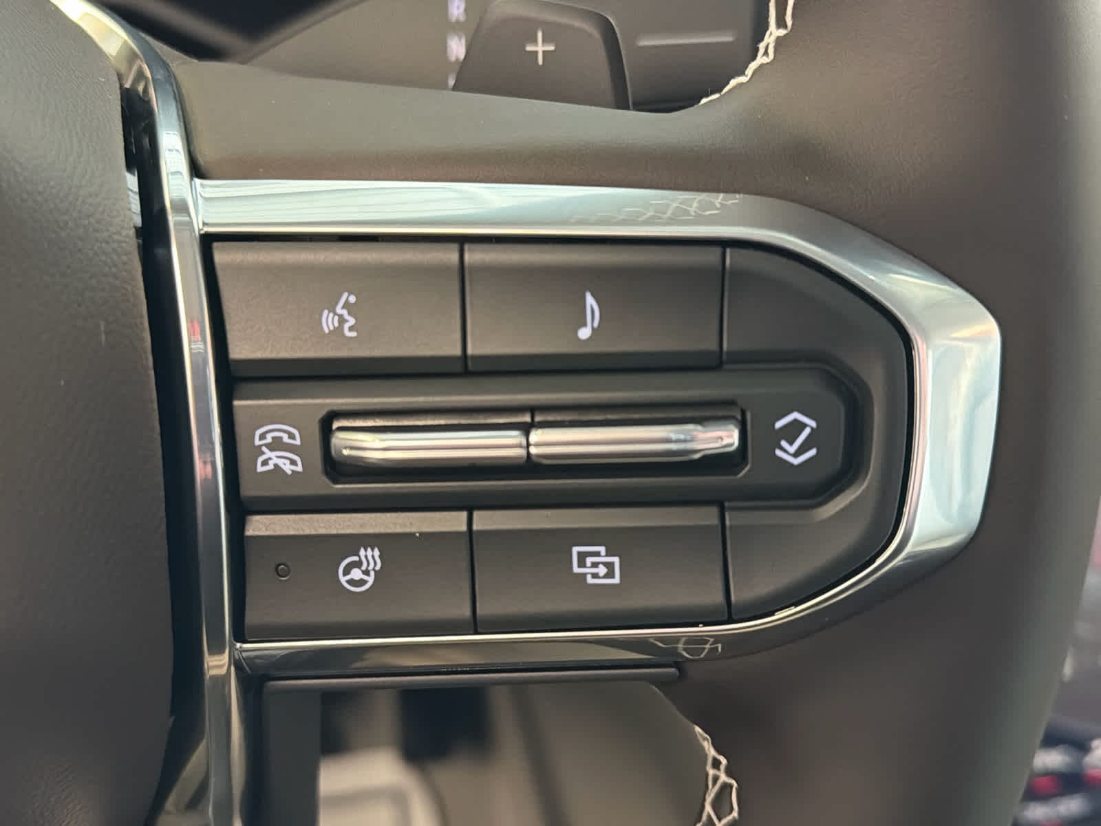 2026 GMC Acadia Denali - Photo 44