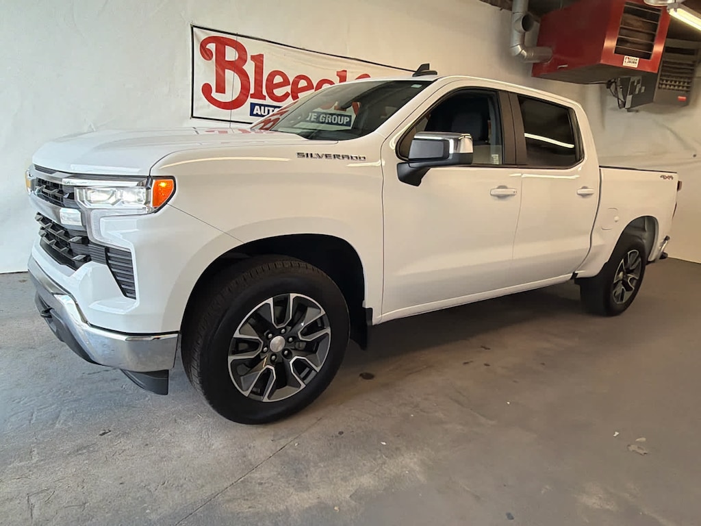 Used 2023 Chevrolet Silverado 1500 LT Truck Crew Cab