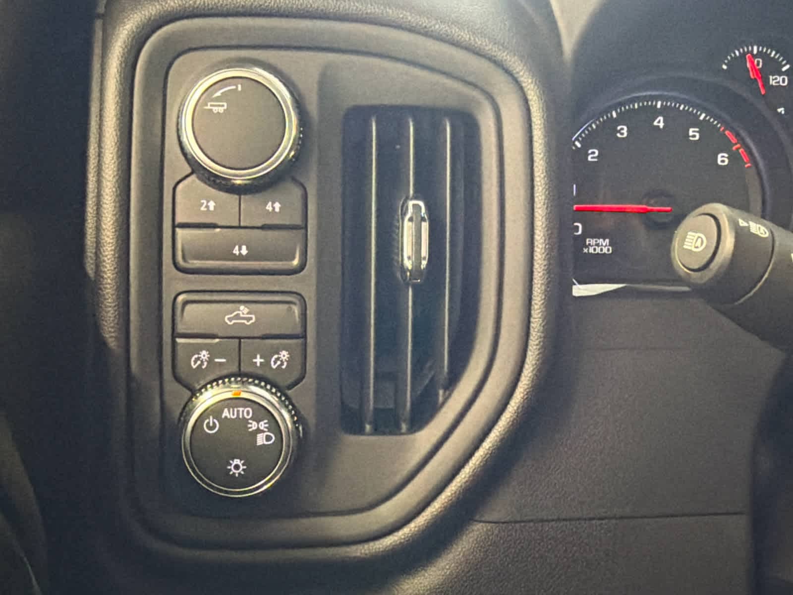 2026 GMC Sierra 2500HD Pro - Photo 35