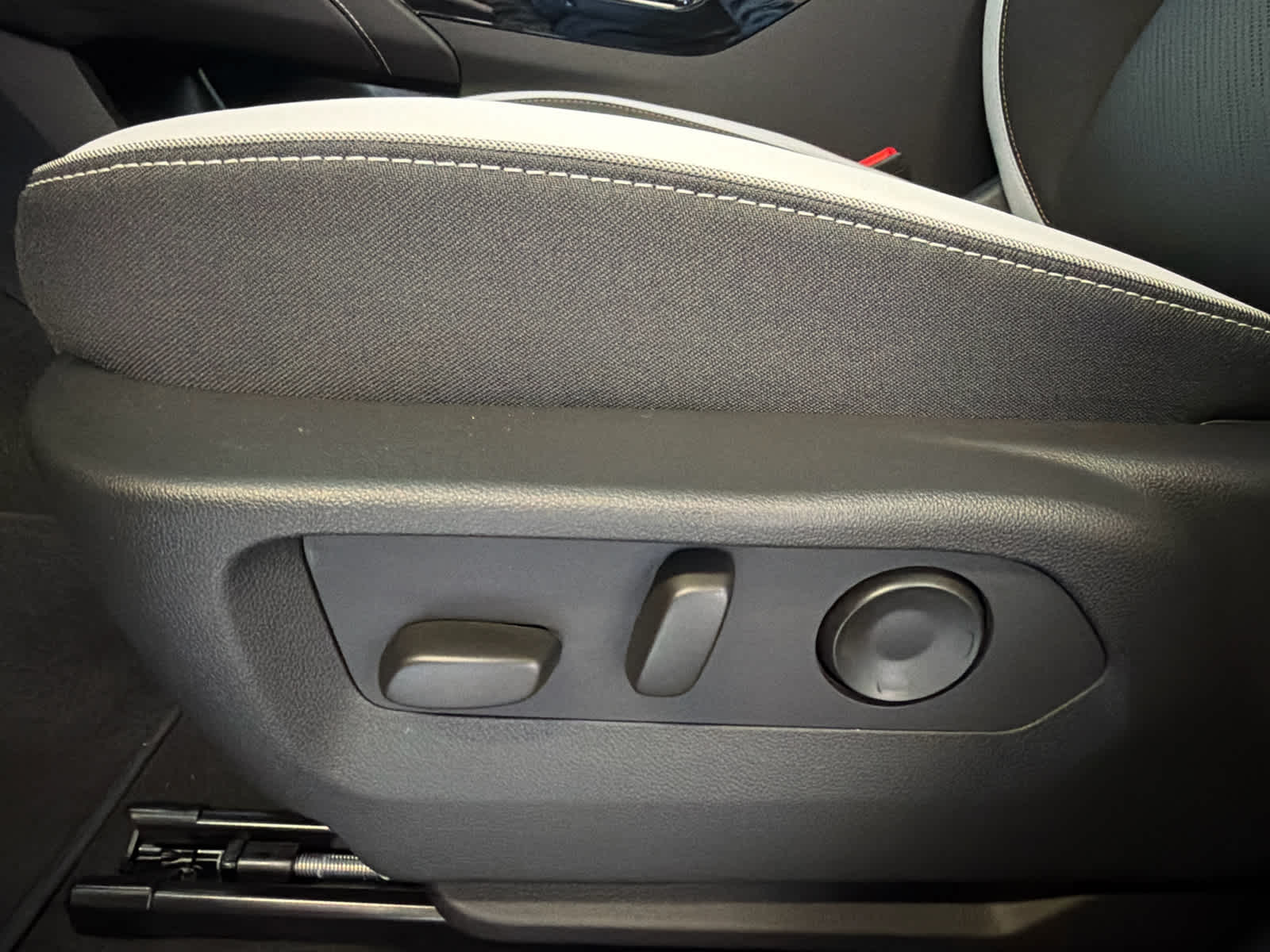 2026 Buick Envision Sport Touring - Photo 17