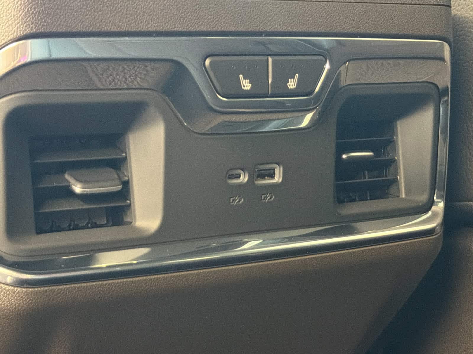 2026 GMC Sierra 2500HD Denali - Photo 26