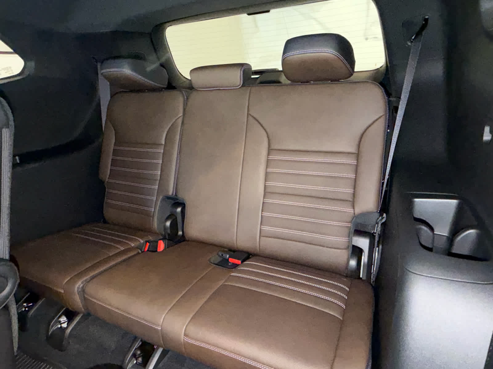 2027 GMC Acadia Denali Ultimate - Photo 22
