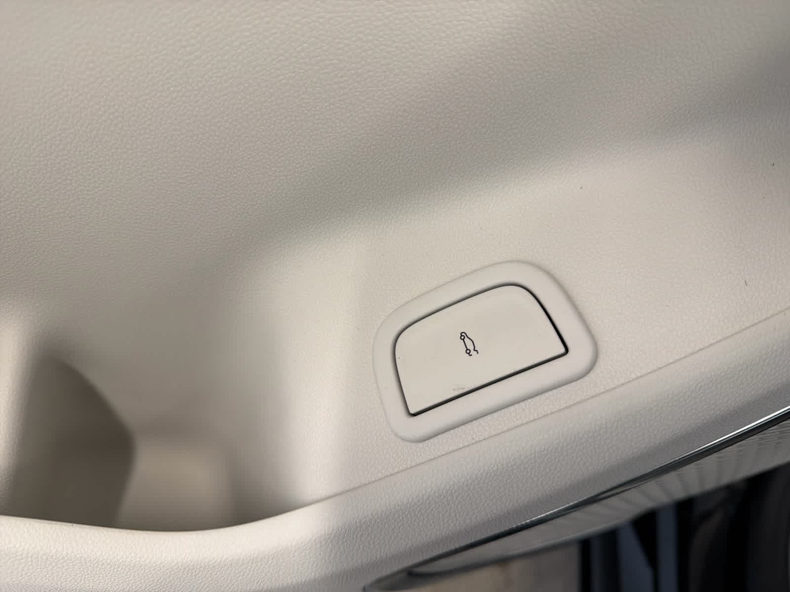 2026 GMC Acadia Denali - Photo 21