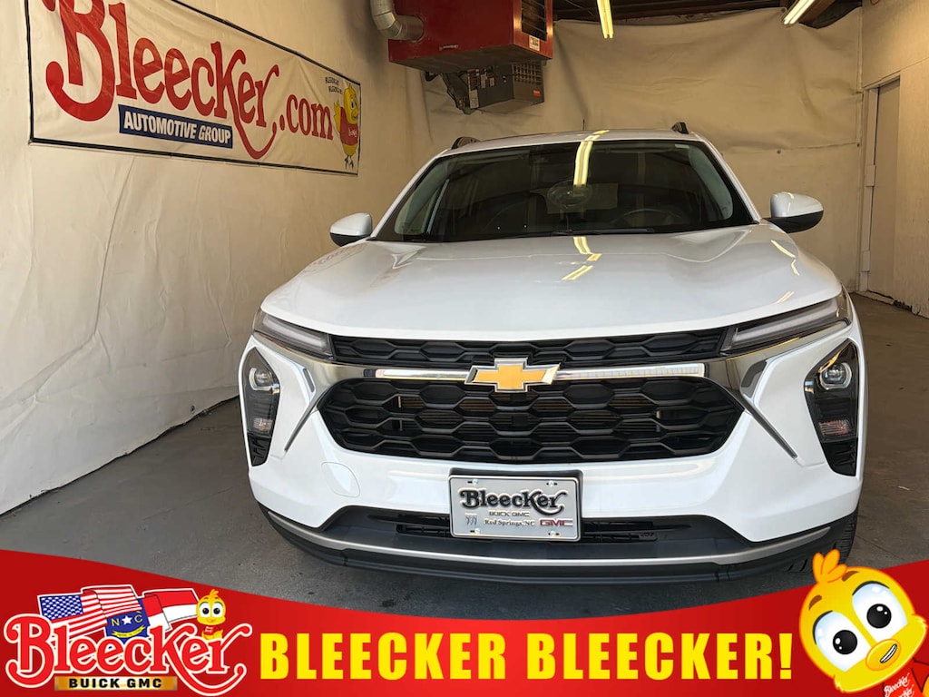 Used 2024 Chevrolet Trax LT SUV