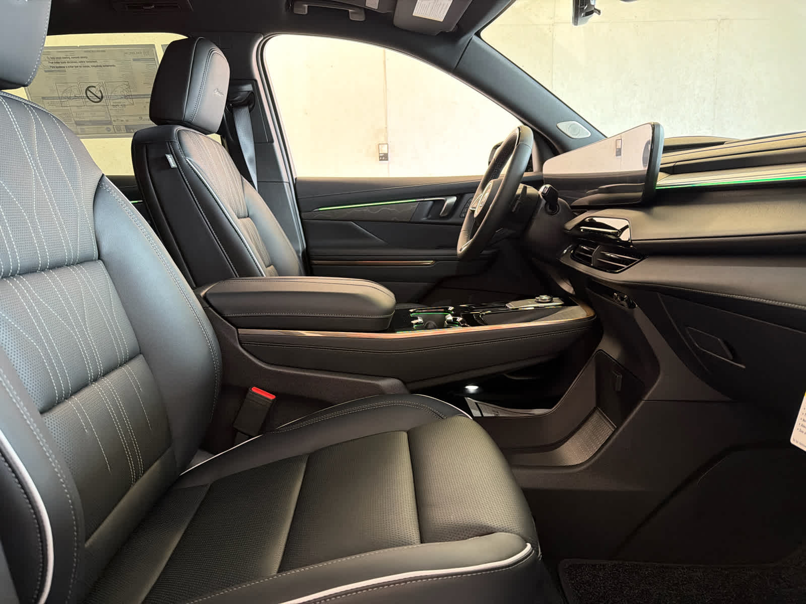 2026 Buick Enclave Avenir - Photo 28