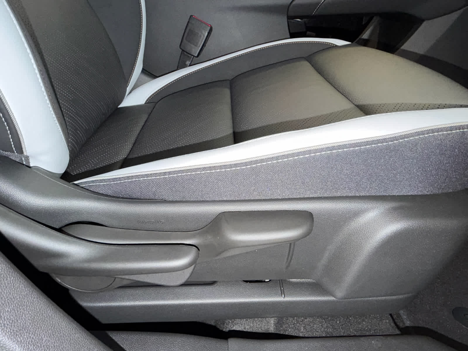 2026 Buick Envision Sport Touring - Photo 31