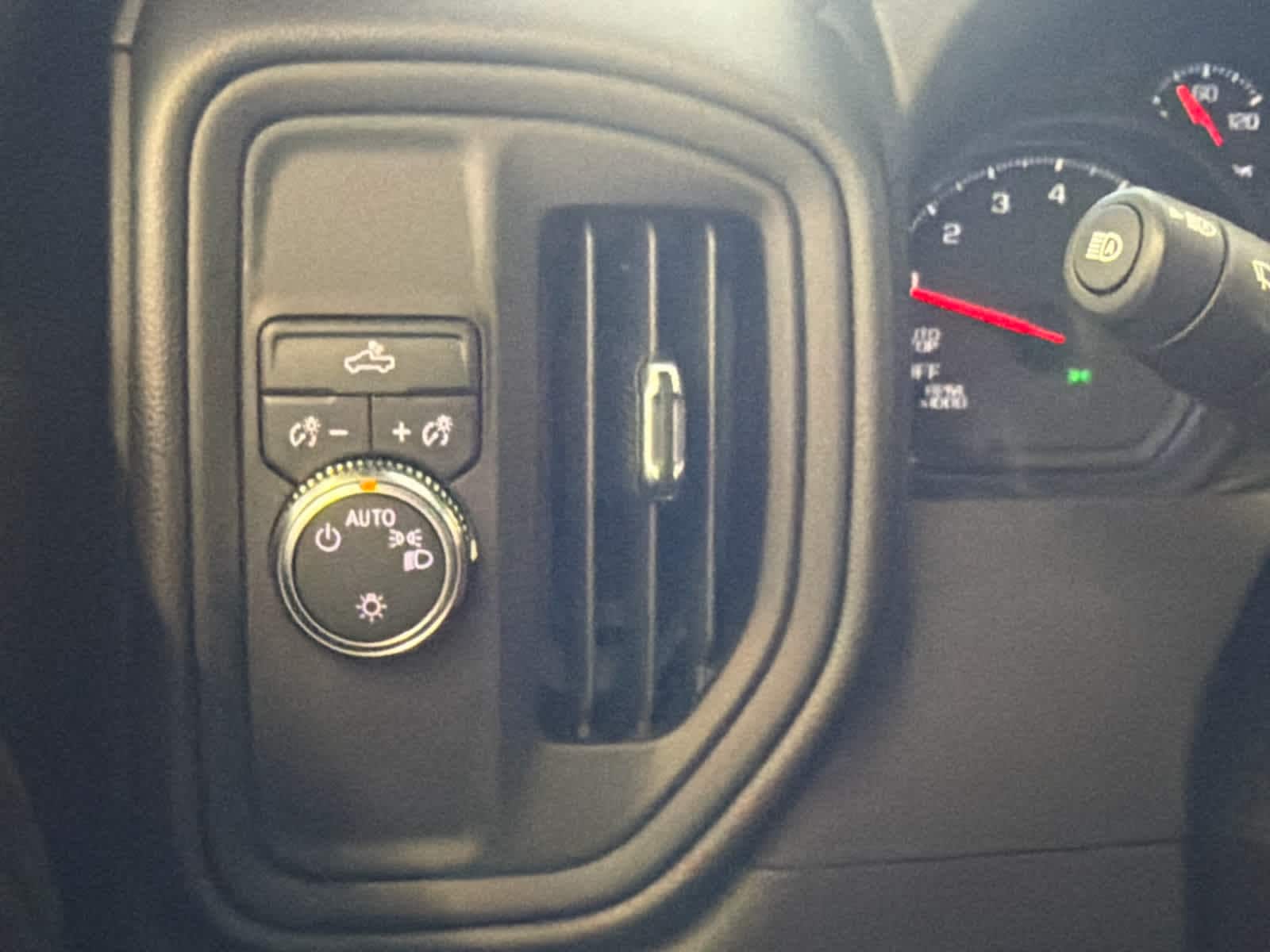 2026 GMC Sierra 1500 Pro - Photo 37