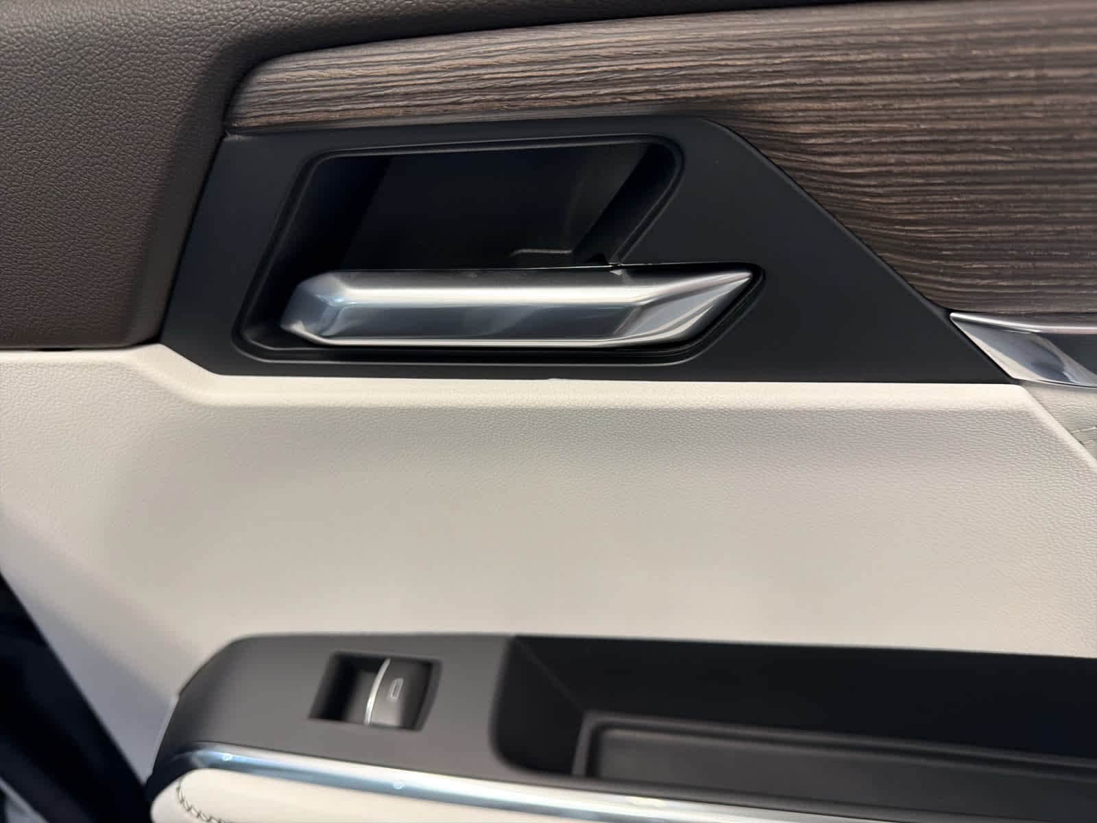 2026 GMC Acadia Denali - Photo 38