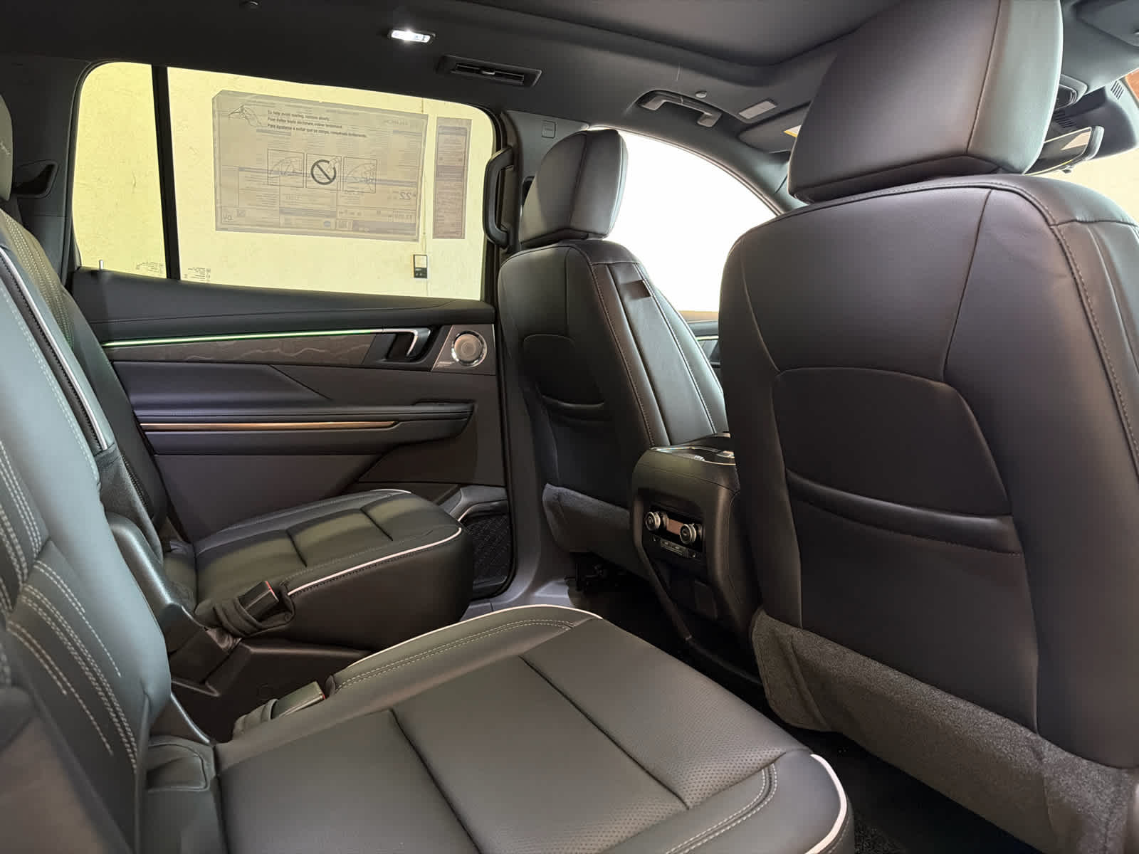2026 Buick Enclave Avenir - Photo 35