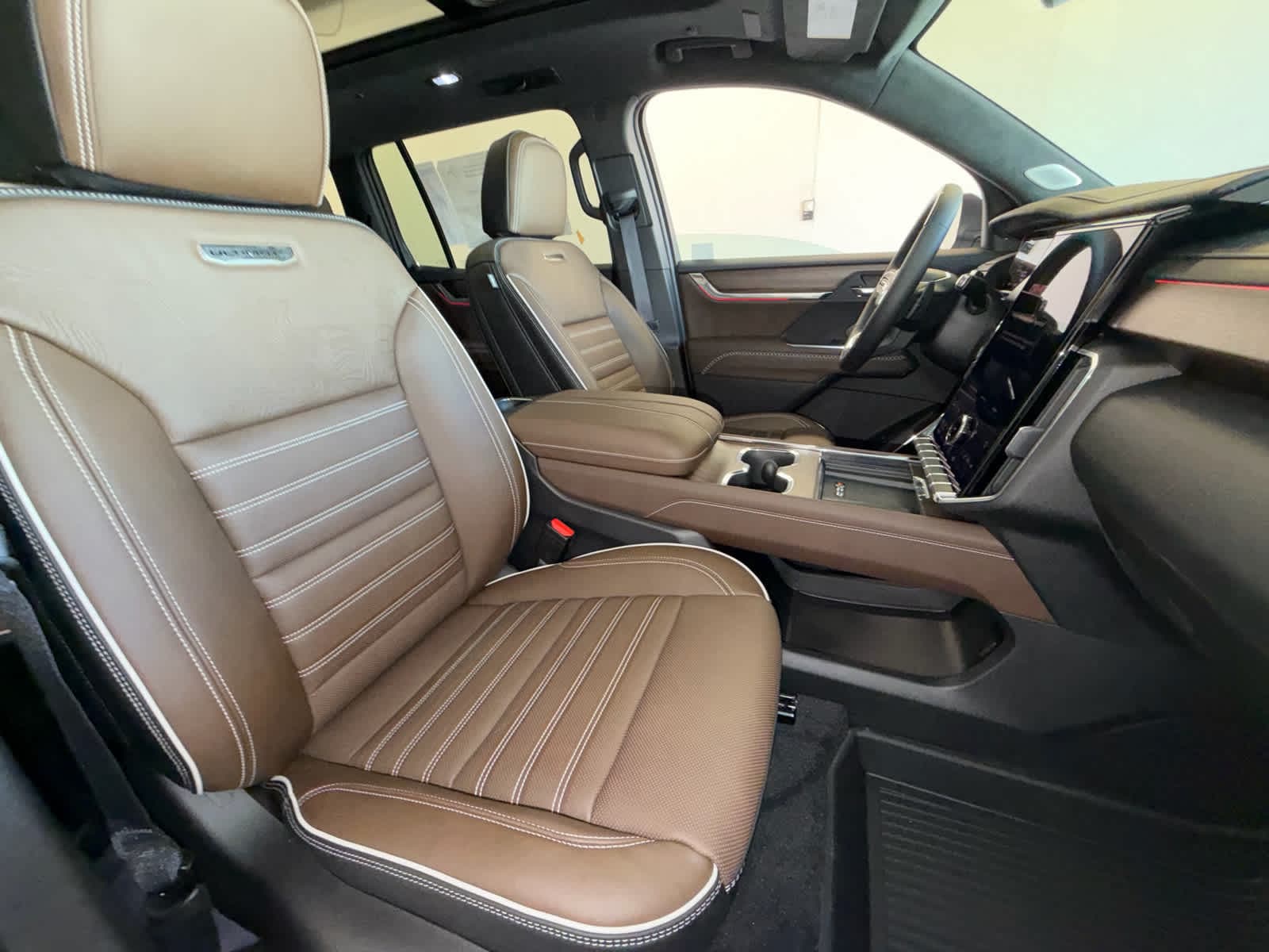 2027 GMC Acadia Denali Ultimate - Photo 28
