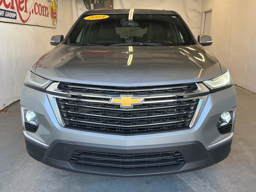 Used 2023 Chevrolet Traverse LT Cloth SUV